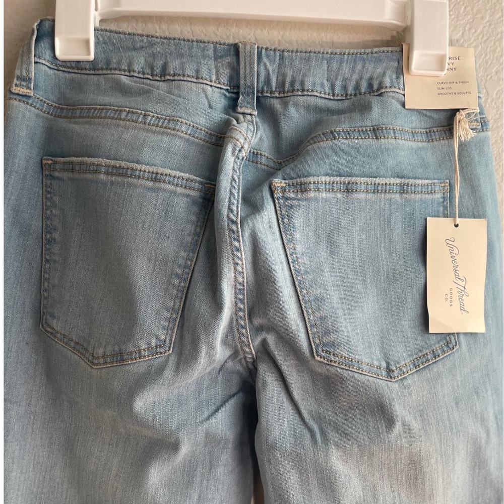 Universal Thread Womens Mid Rise Curvy Skinny Jeans Light Wash Size 4/27R NEW - Picture 5 of 10